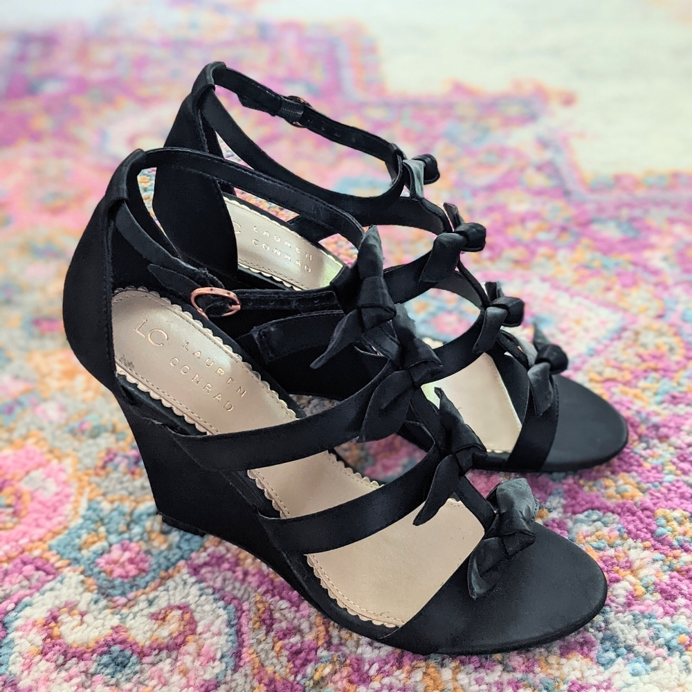 Lauren Conrad Black Satin Bow Wedges